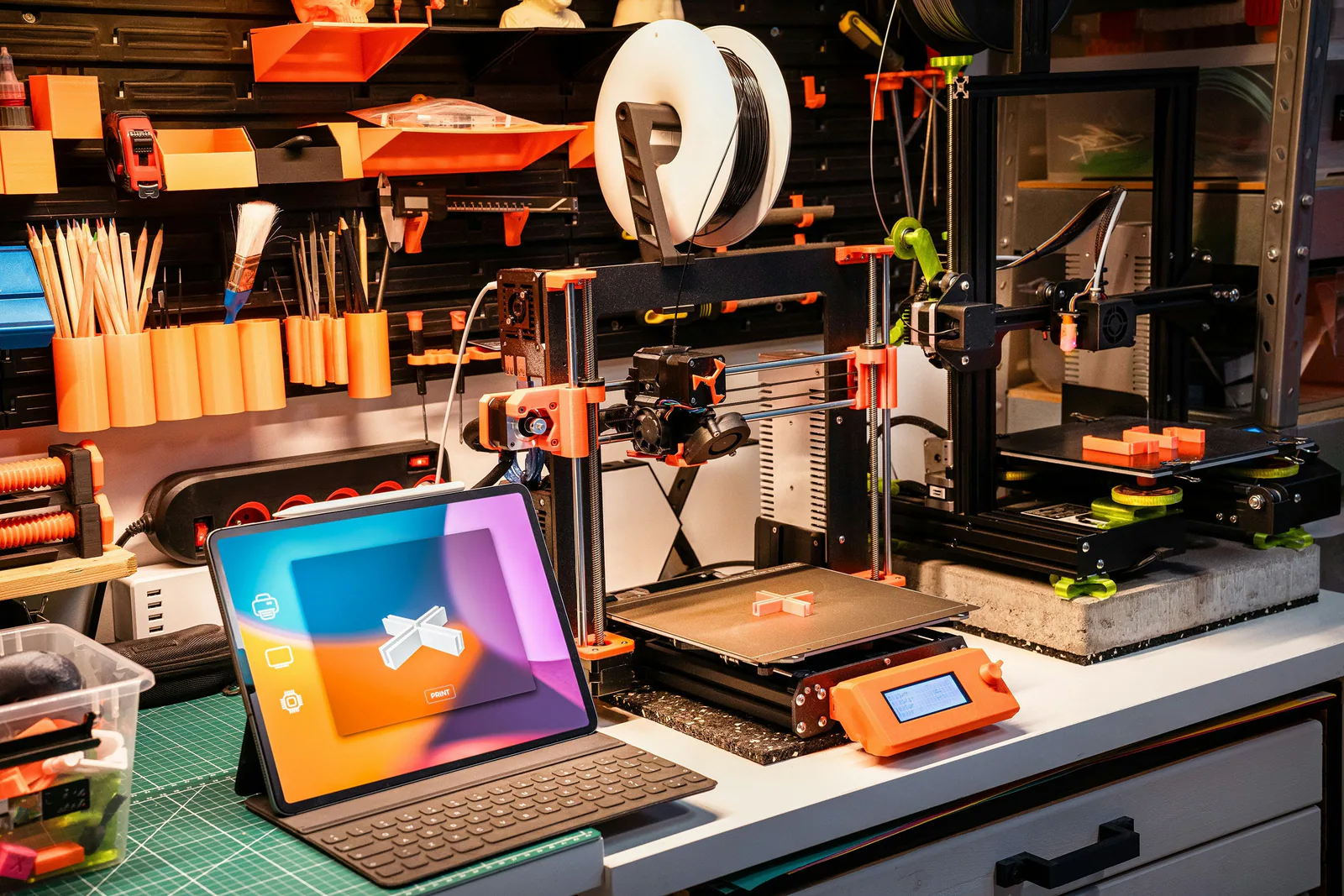 3D printing service - jakub-zerdzicki-MtO8S9yazeU-unsplash